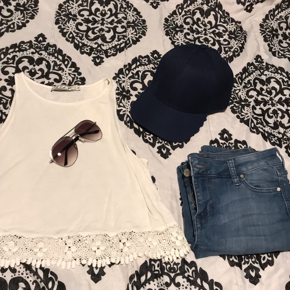 Navy Blue Baseball Cap 🧢